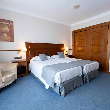 Hotel Hills 4*
