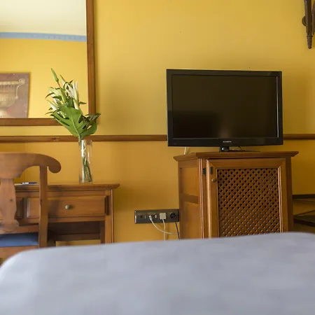 Hills Ξενοδοχείο Αντεκέρα